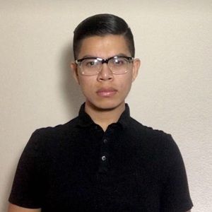 Meet your Posher, Moises